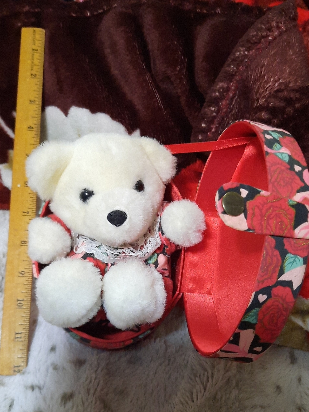 New Adorable Plush White Teddy in Red Rose 🌹 Patterned Keepsake Gift Box